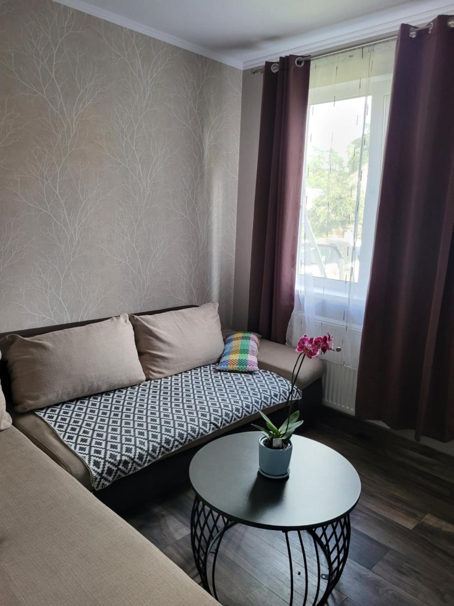 Guest House Sunny Jurmala Luaran gambar