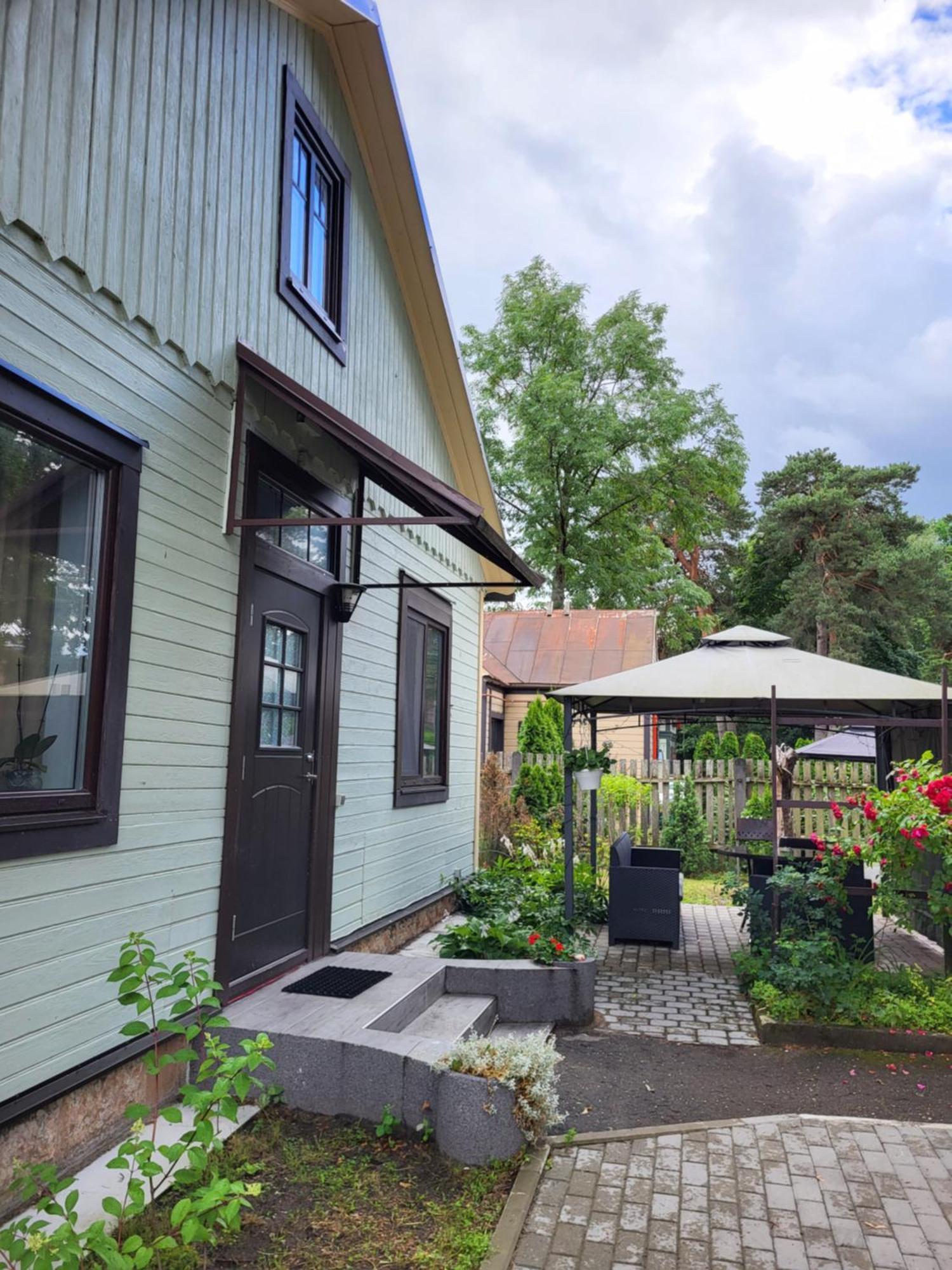 Guest House Sunny Jurmala Bilik gambar